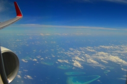 Maledivy a křídlo letadla