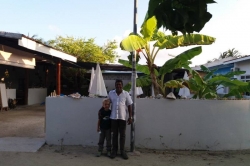 Dovolená na Maledivách - syn s Mustafou