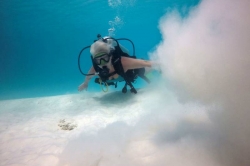 potápění Maledivy - foto s pískem