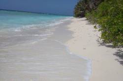 Maledivy-plaz-Ukulhas