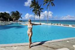 Bazen-resortu-Ifuru-island-6