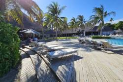 Bazen-resortu-Ifuru-island-7
