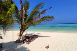 bikini-plaz-Dhangethi-Maledivy-2