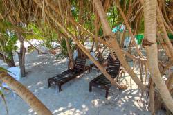 bikini-plaz-Dhangethi-Maledivy-9