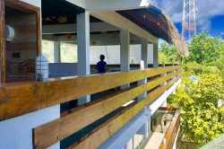 Hotel-Dhiguhah-Maledivy-terasa
