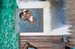 Furaveri-resort-maledivy-11