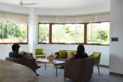 Hotel-Goidhoo-Maledivy-posezeni