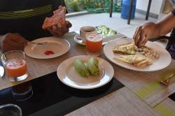 Hotel-Goidhoo-Maledivy-snidane-2