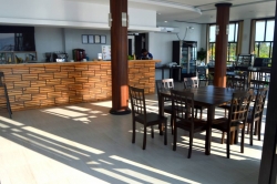 restaurace na ostrově Huraa