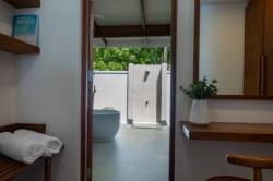 Sunset-Beach-Villa-Changing-Room-and-Bathroom