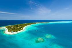 Kuramathi-resort-Maledivy-2