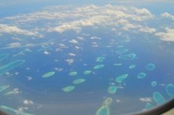 Desítky Maledivských ostrůvků