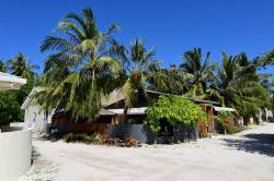 ostrov-Dhigurah-Maledivy