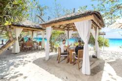Reethi-Grill-daytime-1