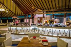 restaurace-resort-Maledivy