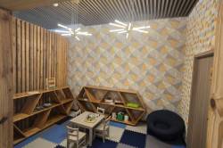 dětský koutek v salonku na letišti