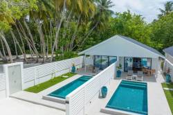resort-plazova-vila-s-bazenem
