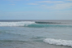 Surfování u ostrova Vilingili