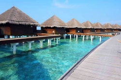 luxusní resort Maledivy