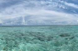 moře na Maledivách