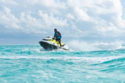 vodni-sporty-sun-island-maledivy-9