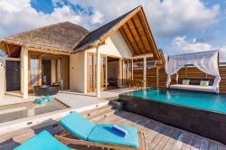 Vodní vila s bazénem Furaveri resort Maledivy