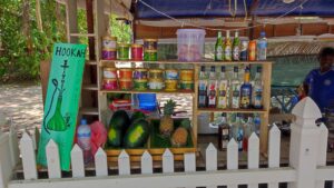 nabídka plážového baru na Maledivách