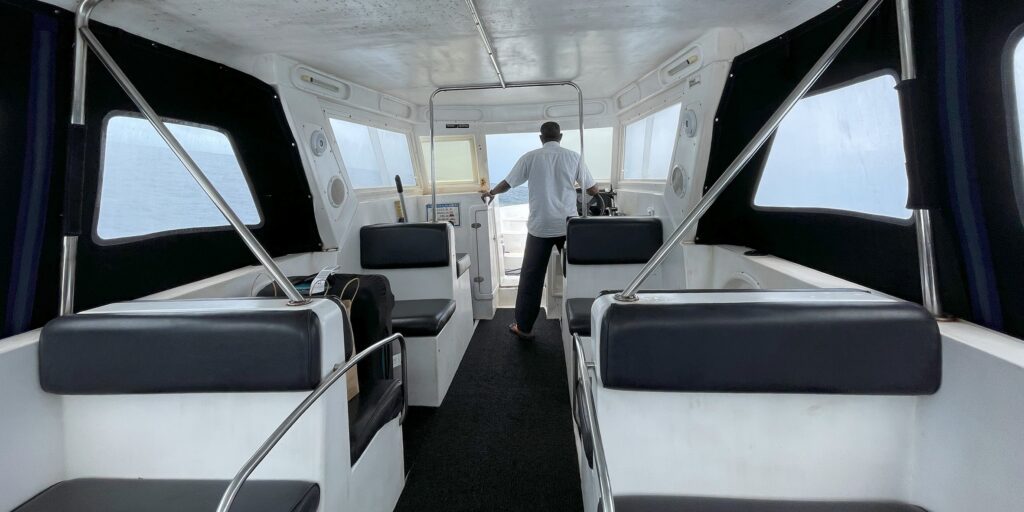 speedboat Maledivy