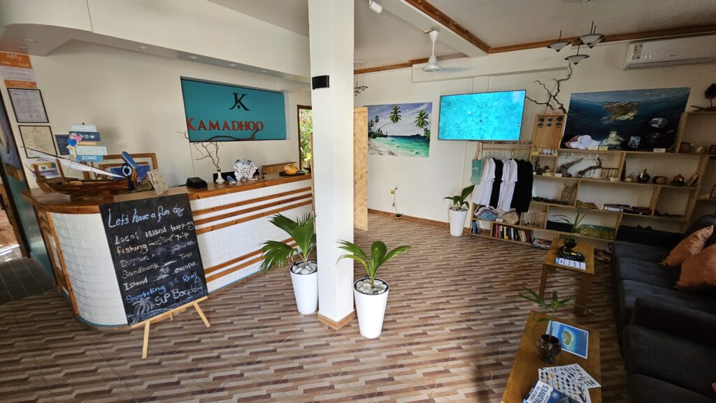 recepce hotelu na ostrově Kamadhoo