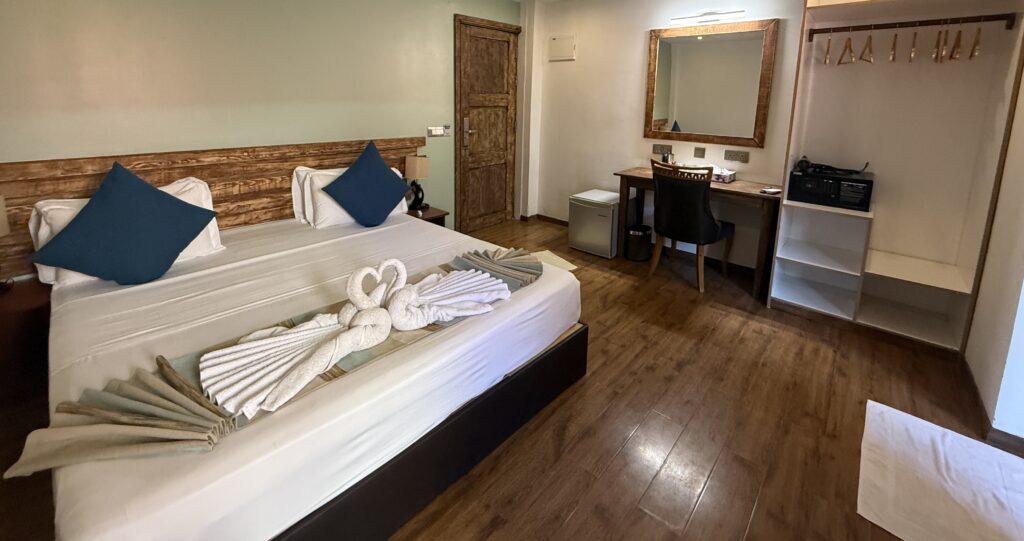 dvojlůžkový pokoj v hotelu na ostrově Ukulhas na Maledivách
