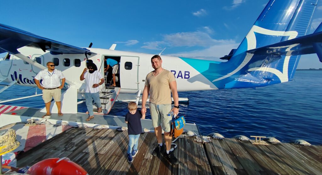 klient u hydroplánu